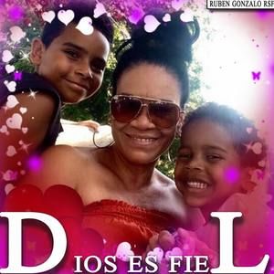 Meet your Posher, Lydia